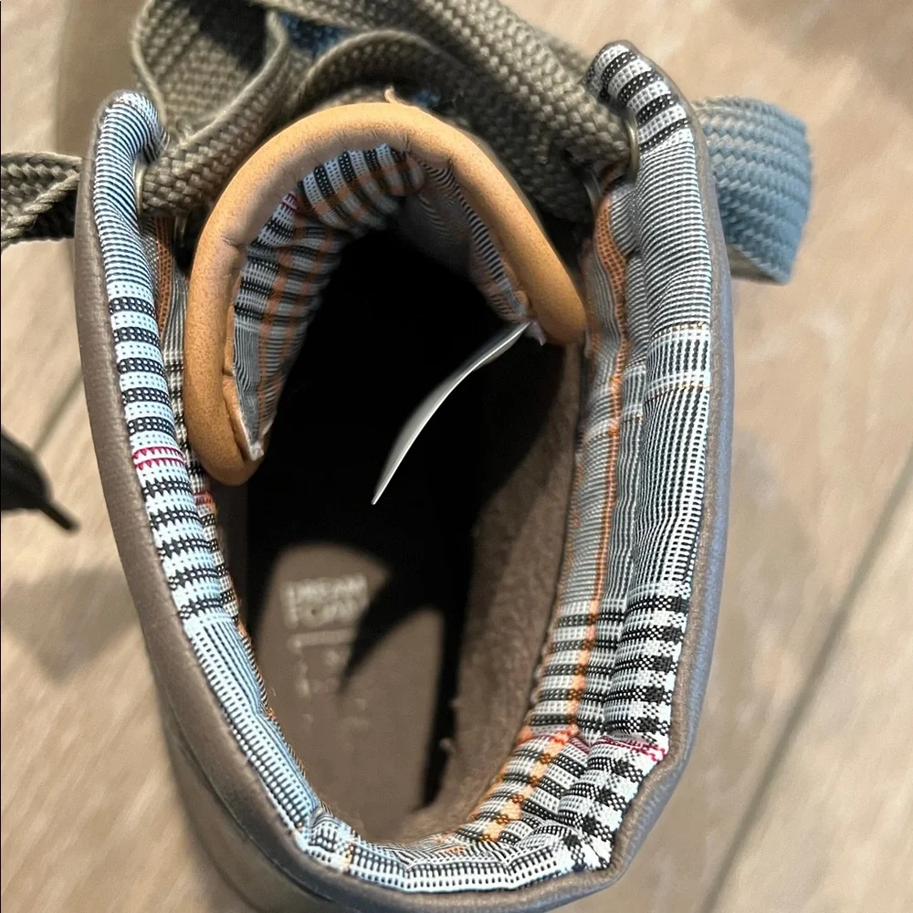 Women’s Gray/Brown Boots - Picture 9 of 11